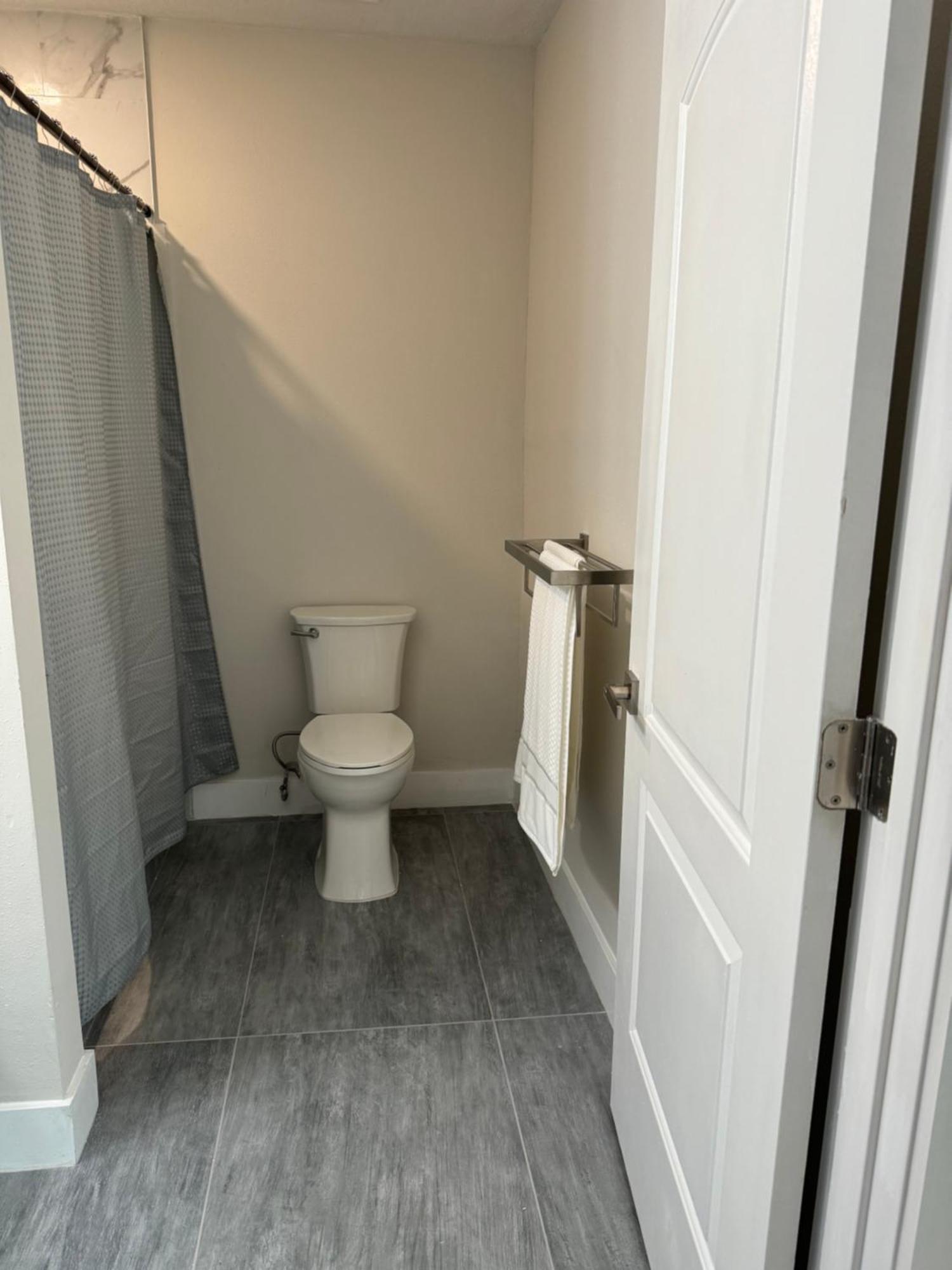 Deluxe Apartment Whit Laundry タンパ エクステリア 写真